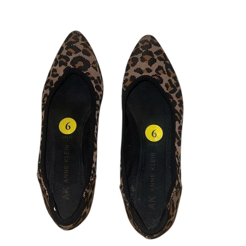 AK  Anne Klein Animal Print Flat Shoes Size 9